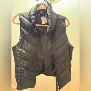 SO Women's Black Puffer Vest